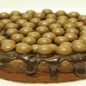 Bolo de Nutella e Chocolate Com Maltesers