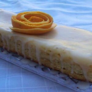 Bolo de Laranja com Glacê Cítrico